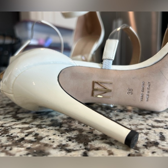 Very sexy, lightly worn, white frontline heels - Picture 7 of 12